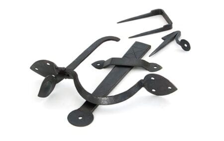 Beeswax Gothic Thumblatch | 33150