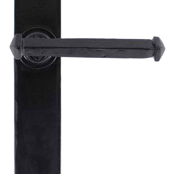 Black Tudor Lever Latch Set | 33173