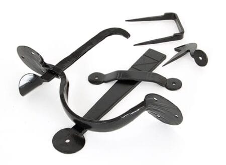 Black Medium Bean Thumblatch | 33176