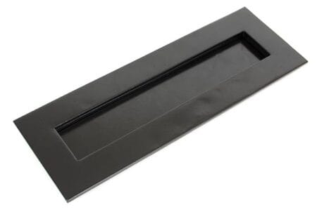 Black Large Letter Plate | 33226