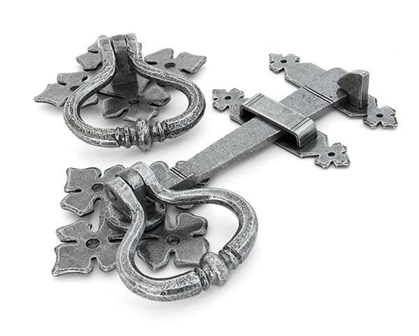 Pewter Shakespeare Latch Set | 33685