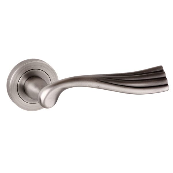 Matt Gun Metal Old English Richmond Lever Door Handle on Round Rose - (OE110MBN)