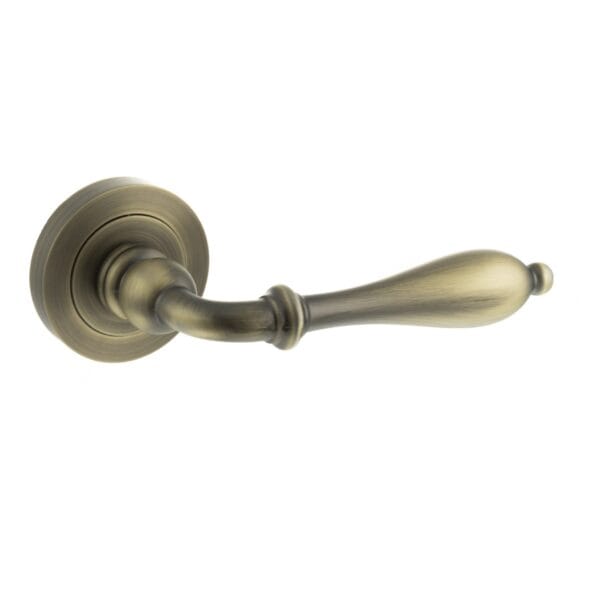 Matt Antique Brass Old English Wrexham Lever Door Handle on Round Rose - (OE142MAB)