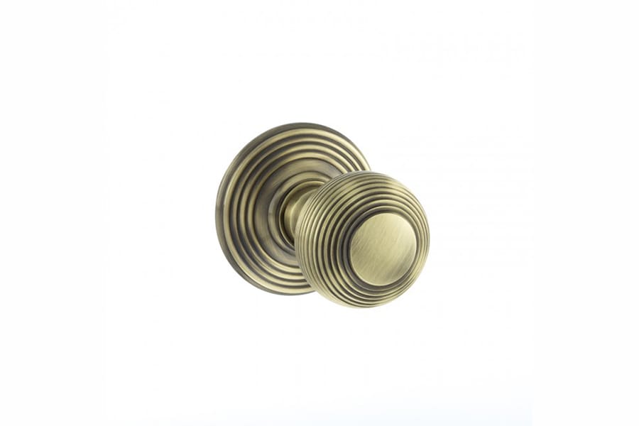 oe50rmkab_800x800.jpg Atlantic Antique Brass Old English Ripon Solid Brass Reeded Beehive Mortice Door Knob on Concealed Fix Rose - (OE50RMKAB) - Image 1