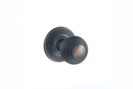 Atlantic Antique Copper Old English Ripon Solid Brass Reeded Beehive Mortice Door Knob on Concealed Fix Rose - (OE50RMKAC)