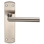 Steelworx Residential Mitred Lever on Latch Backplate (CSLP1162B/SSS)