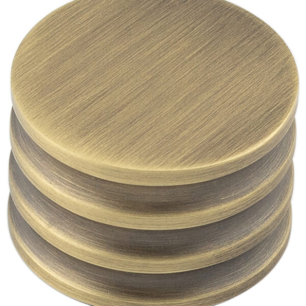 Frelan Sturt Cupboard Knobs 30mm Antique Brass