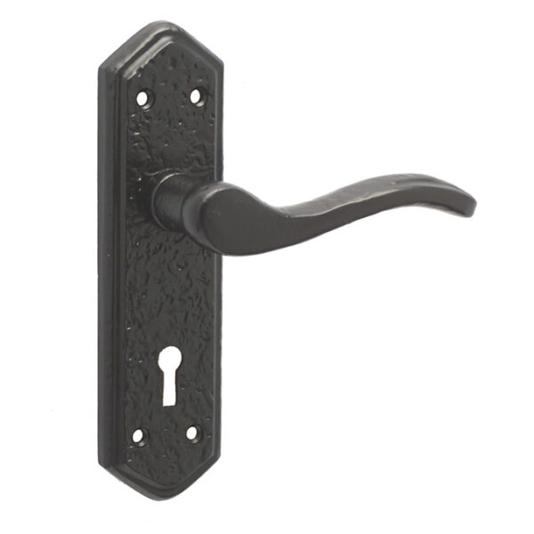 Wentworth Suite Door Handle on Lockplate Black