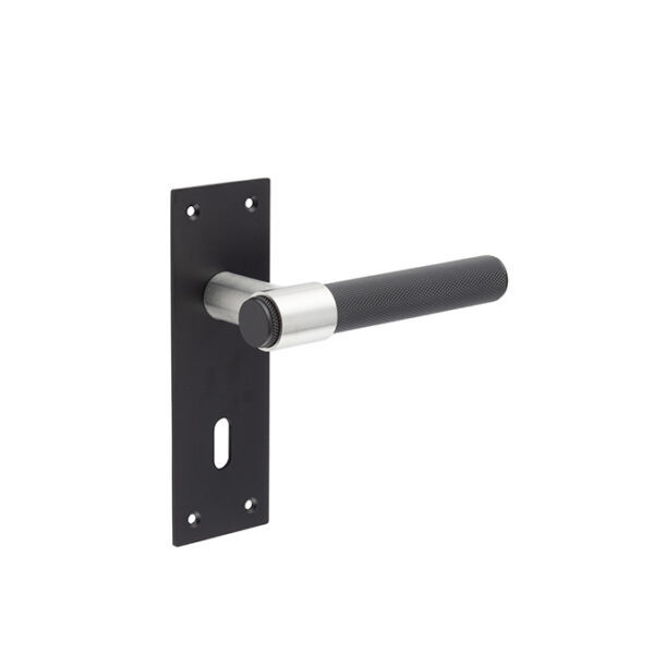 Nero T-Bar Door Handles on Lockplate Black