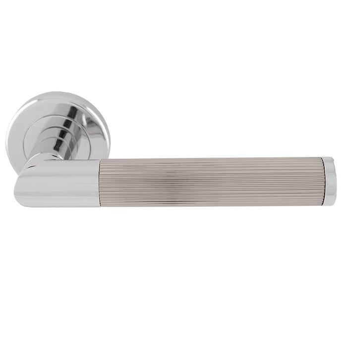 szm170cpsn.jpg Carlisle Brass Trend Lines Lever on Sprung Screw-on Round Rose - Polished Chrome/Satin Nickel - Image 1