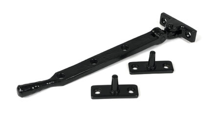 From the Anvil Black 8" Hammered Newbury Stay