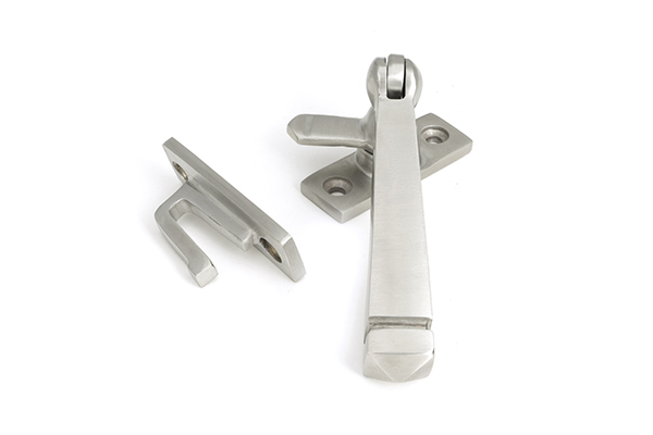 From the Anvil Satin Marine SS (316) Locking Avon Fastener
