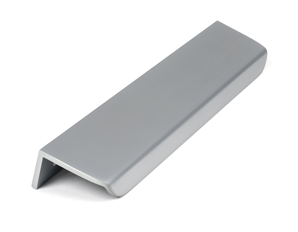 Satin Chrome 200mm Moore Edge Pull | 50731