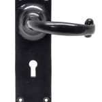 Black Cottage Lever Lock Set | 73106