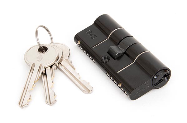 Black 35/35 6pin Euro Cylinder KD | 90228
