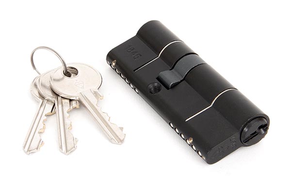 Black 35/45 6pin Euro Cylinder | 90230