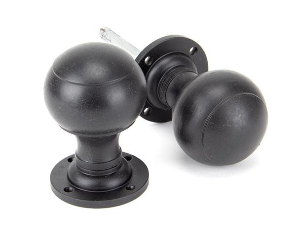 External Beeswax Regency Mortice/Rim Knob Set | 92067