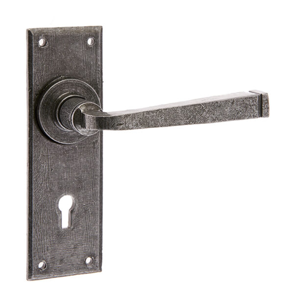 Valley Forge Door Handle on Lockplate Pewter