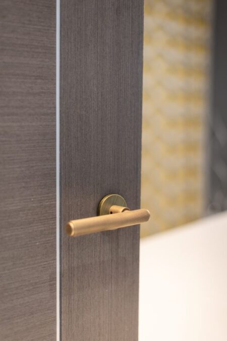 Yester Bronze Millhouse Brass Stephenson Knurled Lever Door Handle on 5mm Slimline Round Rose - (MHSR250YB) - Image 2