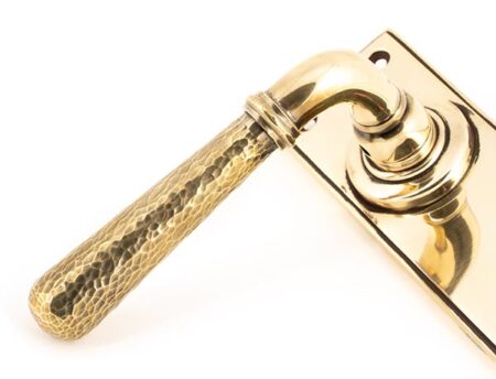 Aged Brass Hammered Newbury Lever Latch Set | 46210 - Image 4