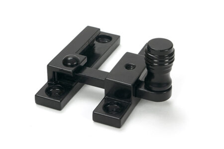 From the Anvil Prestbury Quadrant Fastener - Narrow