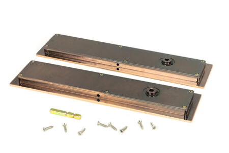 From the Anvil Polished Bronze 250mm Plain Rectangular Pull - Privacy Set - Image 4
