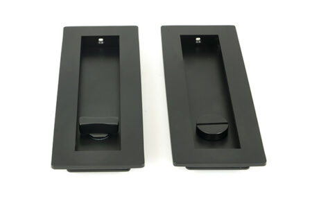 From the Anvil Matt Black 175mm Plain Rectangular Pull - Privacy Set - Image 3