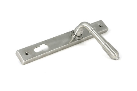 From the Anvil Satin Marine SS (316) Reeded Slimline Lever Espag. Lock Set - Image 4