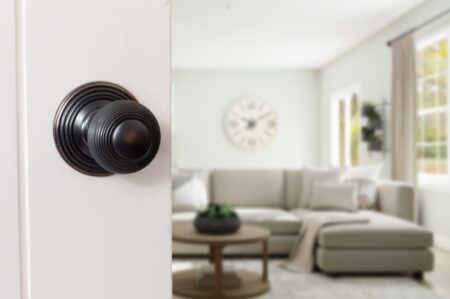 Atlantic Antique Copper Old English Ripon Solid Brass Reeded Beehive Mortice Door Knob on Concealed Fix Rose - (OE50RMKAC) - Image 2