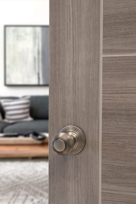 Atlantic Matt Gun Metal Old English Ripon Solid Brass Reeded Beehive Mortice Door Knob on Concealed Fix Rose - (OE50RMKMBN) - Image 2