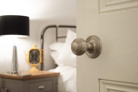 Atlantic Satin Nickel Old English Ripon Solid Brass Reeded Beehive Mortice Door Knob on Concealed Fix Rose - (OE50RMKSN) - Image 3