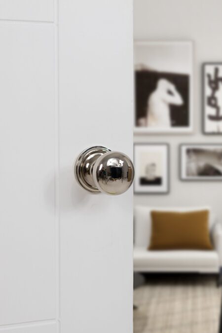 Atlantic Polished Nickel Old English Harrogate Solid Brass Mushroom Mortice Knob on Concealed Fix Rose - (OE58MMKPN) - Image 3