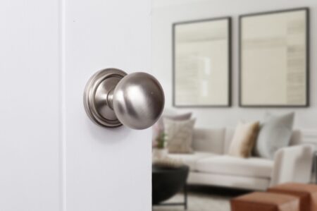 Atlantic Satin Chrome Old English Harrogate Solid Brass Mushroom Mortice Knob on Concealed Fix Rose - (OE58MMKSC) - Image 3