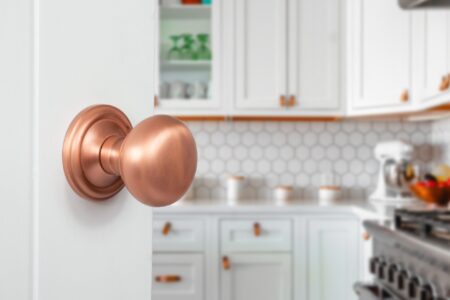 Atlantic Urban Satin Copper Old English Harrogate Solid Brass Mushroom Mortice Knob on Concealed Fix Rose - (OE58MMKUSC) - Image 3