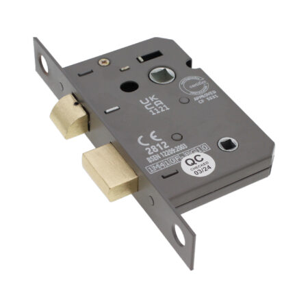 2.5" CE 3 Lever Bathroom Lock FD60 - Matt Black - Image 3