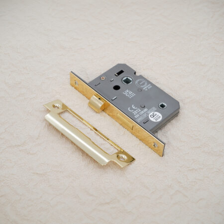 2.5" CE 3 Lever Bathroom Lock FD60 - Electro Brass - Image 3