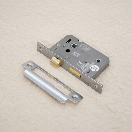 3" CE 3 Lever Bathroom Lock FD60 - Satin Chrome - Image 3