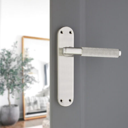Connaught Knurled Lever on Backplate Latch Satin Nickel - Image 3