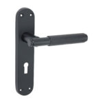 Spira Brass Matt Black Connaught Knurled Lever on Backplate Lock Door Handle Set