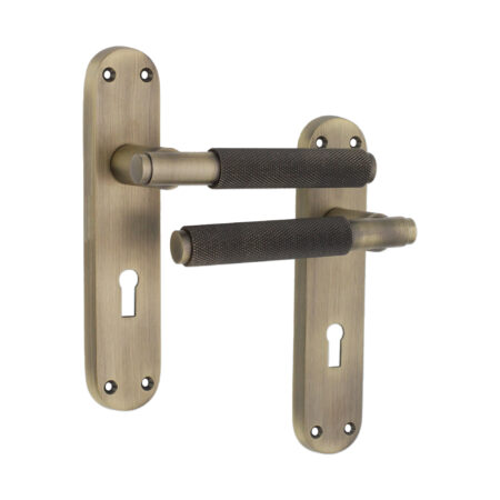 Spira Brass Brass Connaught Knurled Lever on Backplate Lock Matt Antique Door Handle Set - Image 2