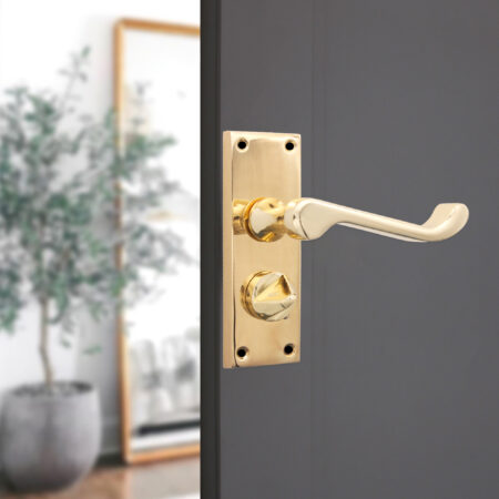 Polished Brass Victorian Scroll Privacy Lever Handle 115mm Door Handle Set - Image 3