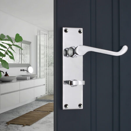 Spira Brass Polished Chrome Victorian Scroll Privacy Lever Handle 150mm Door Handle Set - Image 3