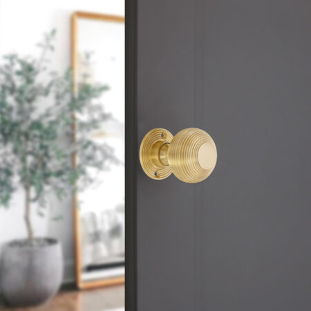 Beehive 50mm Rim/Mortice Door Knob Satin Brass - Image 3