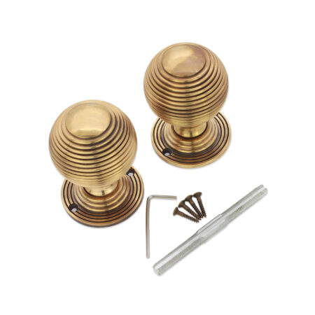 Reeded 60mm Rim/Mortice Door Knob Aged Brass - Image 4