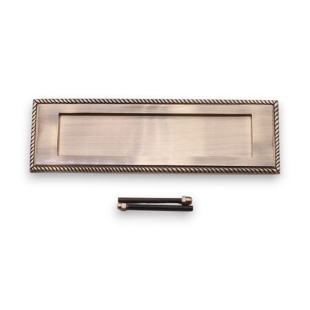 Spira Brass Georgian Letter Plate 250mm Antique Brass - Image 4