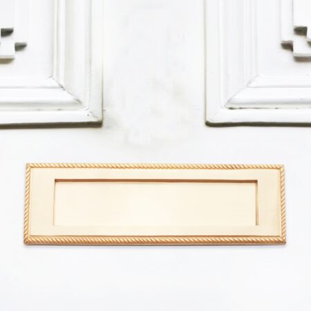 Georgian Letter Plate 250mm Satin Brass - Image 3