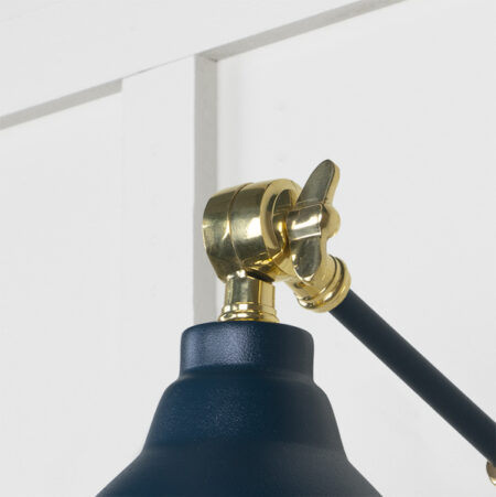 Hammered Brass Brindley Wall Light in Dusk | 49719SDU - Image 4