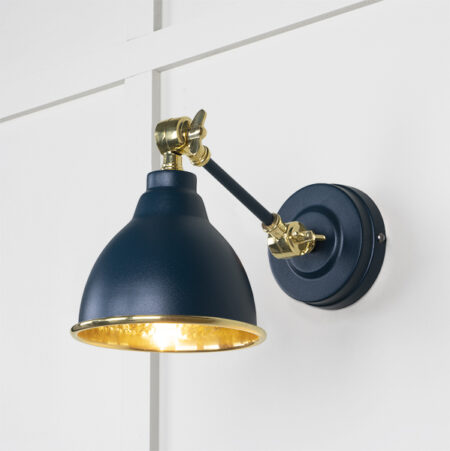 Hammered Brass Brindley Wall Light in Dusk | 49719SDU