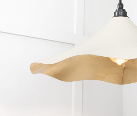 Smooth Brass Flora Pendant in Teasel | 49731STE - Image 5