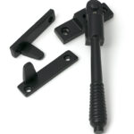 Matt Black Night-Vent Locking Reeded Fastener | 52525
